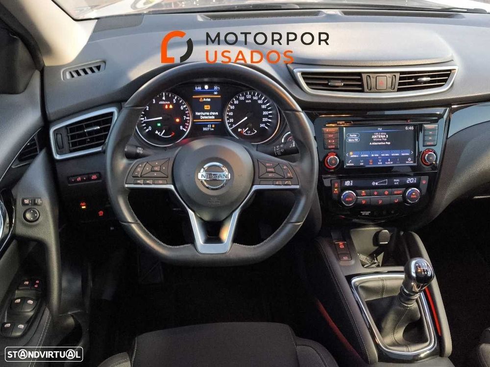 Nissan Qashqai 1.3 DIG-T N-Connecta - 14