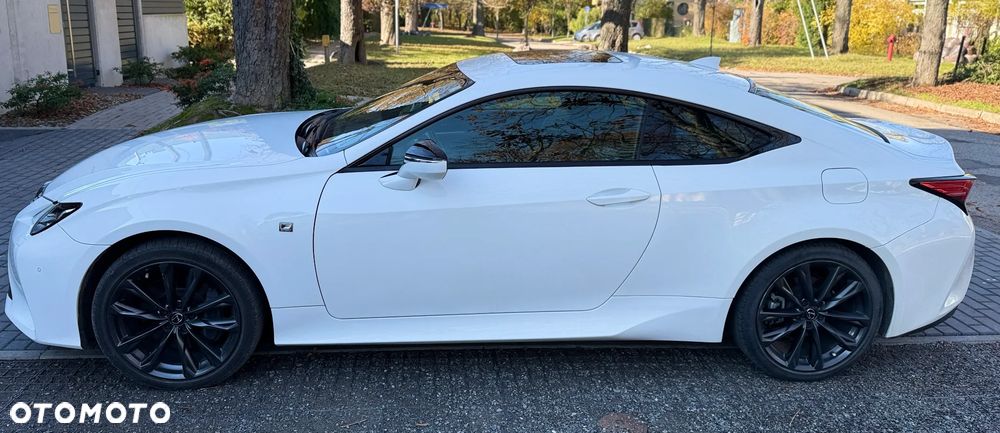 Lexus RC - 3