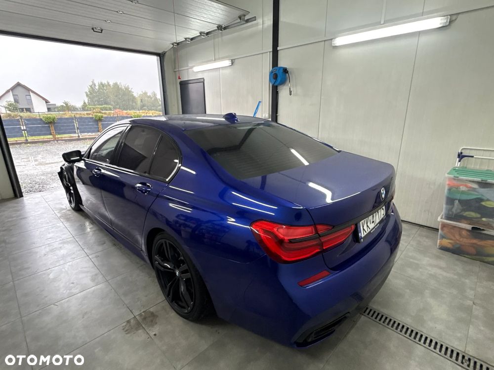 BMW Seria 7 750d xDrive sport - 12