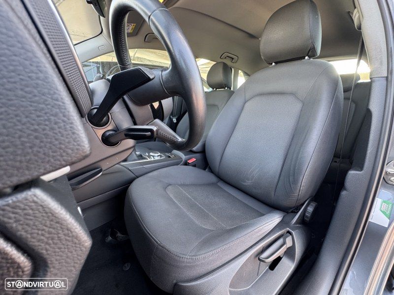 Audi A3 Sportback 2.0 TDI Design - 4