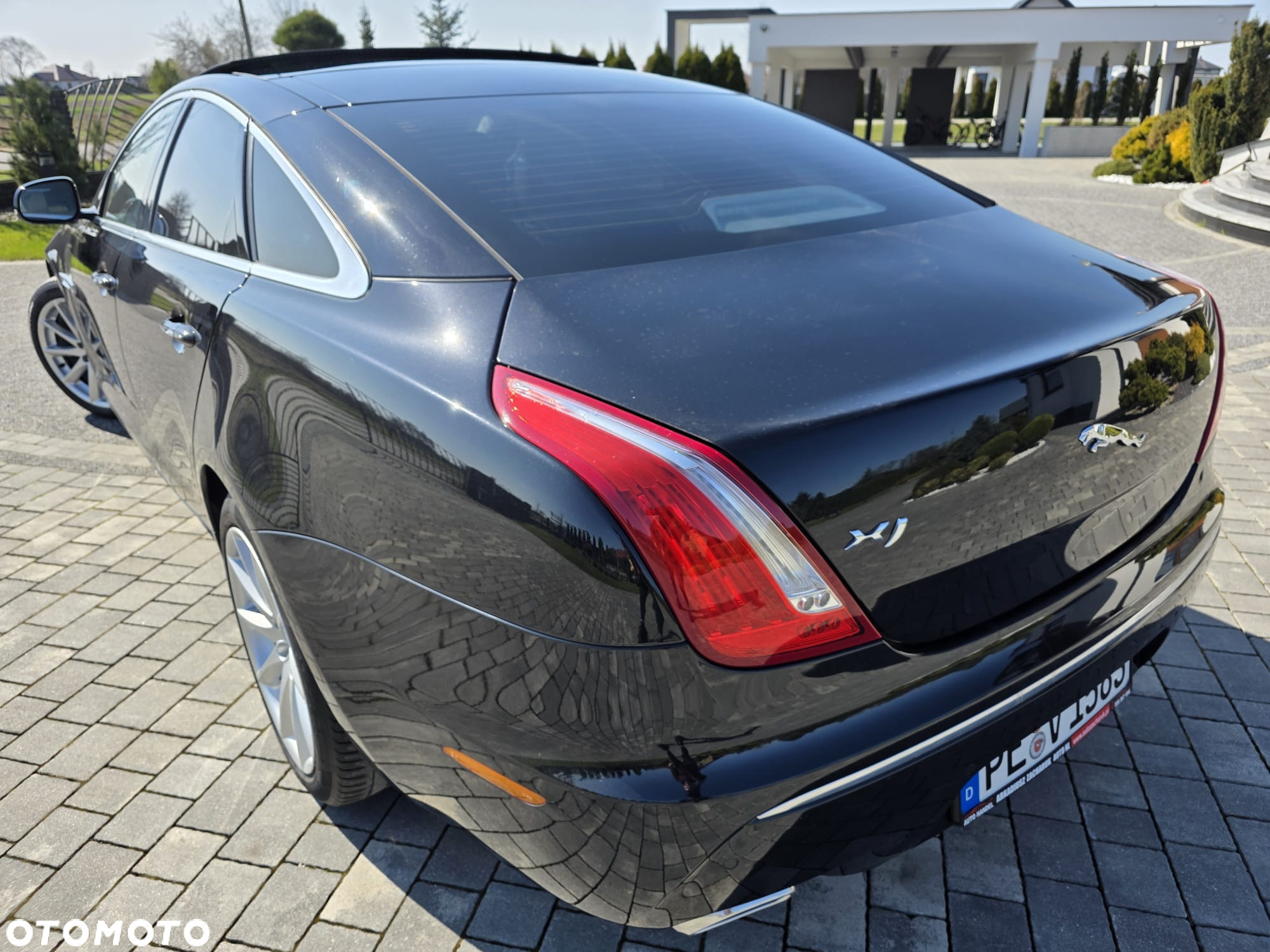 Jaguar XJ 3.0 D V6 Portfolio - 10