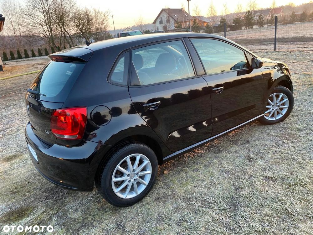 Volkswagen Polo 1.4 16V Comfortline - 10