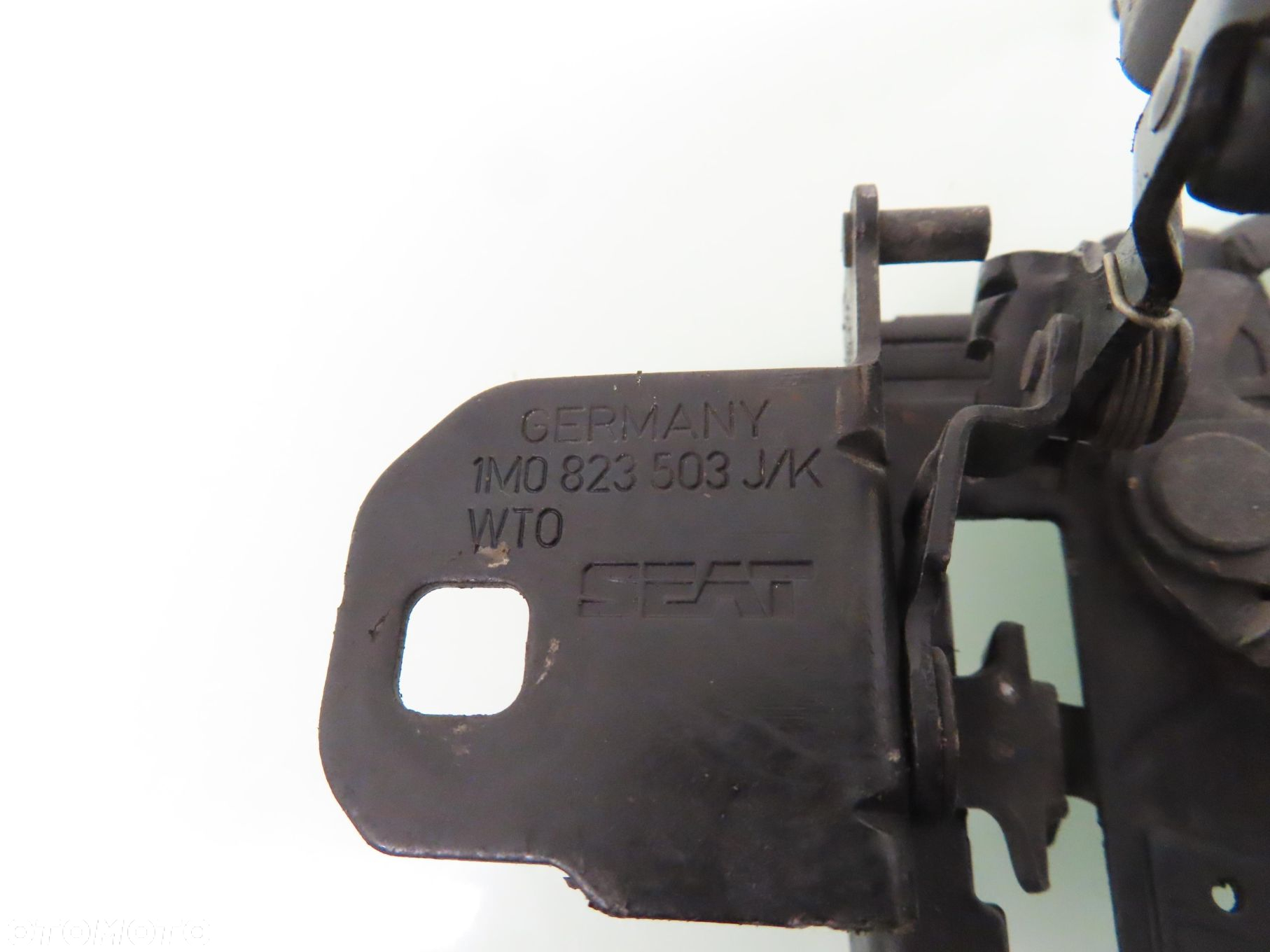 ZAMEK MASKI SEAT LEON I 1M0823503J - 3