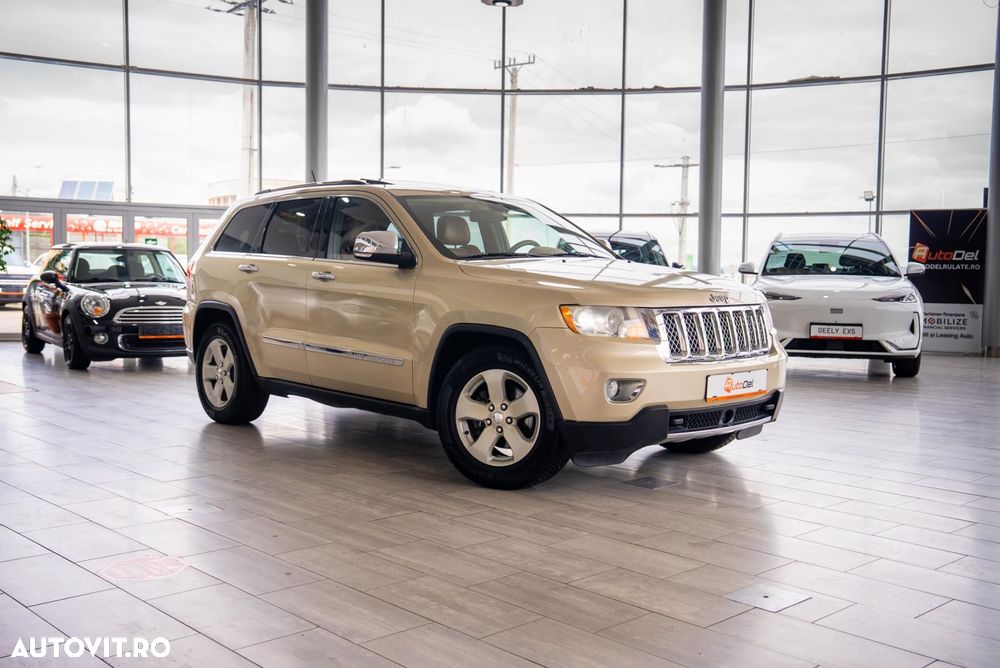Jeep Grand Cherokee - 22