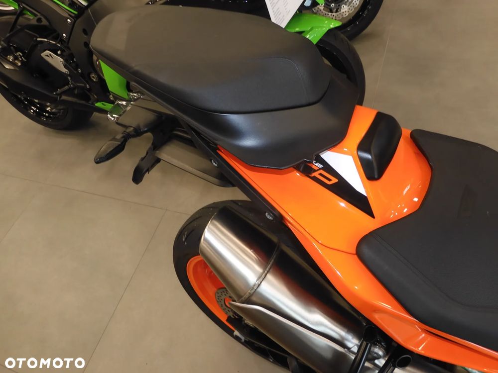 KTM DUKE 890 - 39