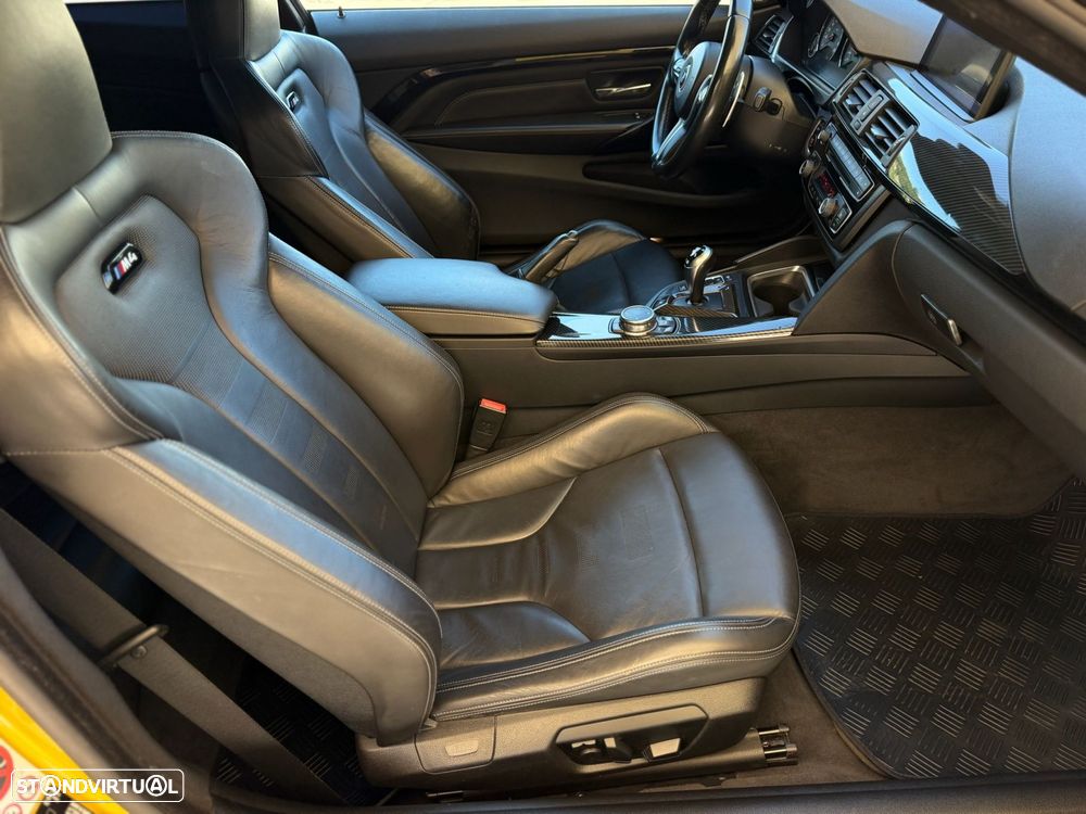 BMW M4 Auto - 44