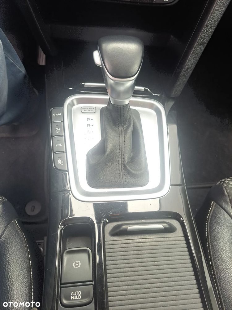 Kia XCeed 1.6 T-GDI L Business Line DCT - 17