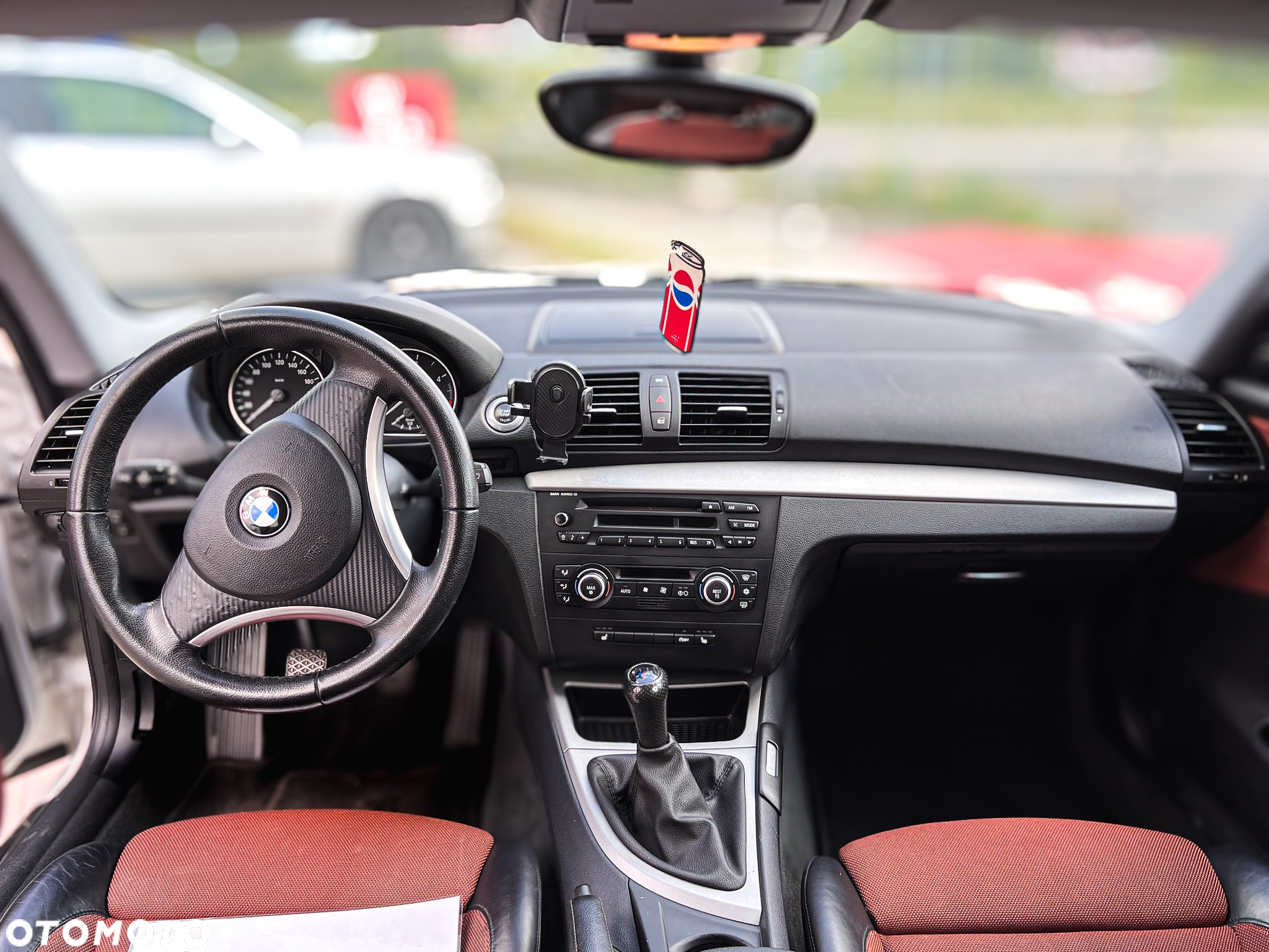 BMW Seria 1 118d - 26