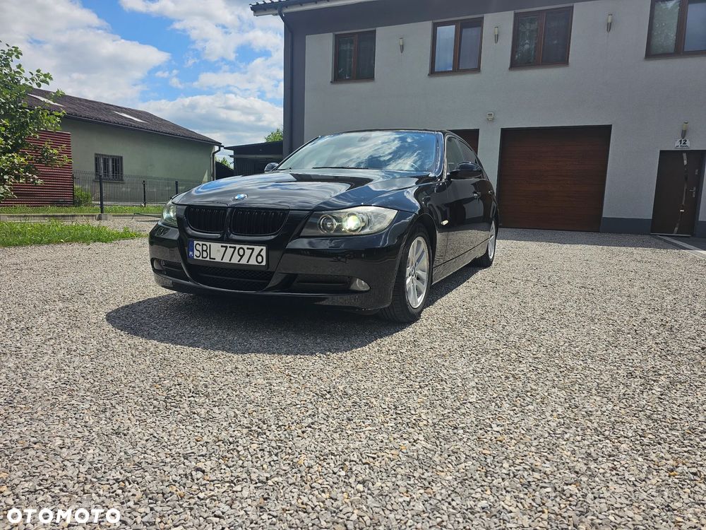 BMW Seria 3 318i - 2