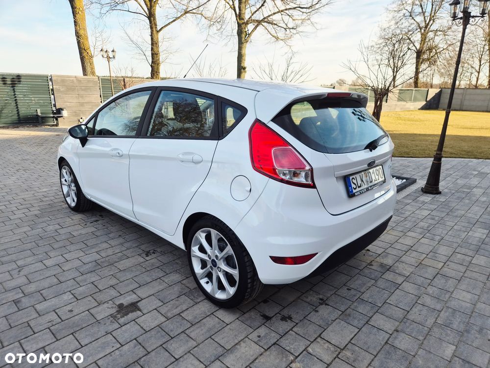 Ford Fiesta 1.25 Celebration - 3
