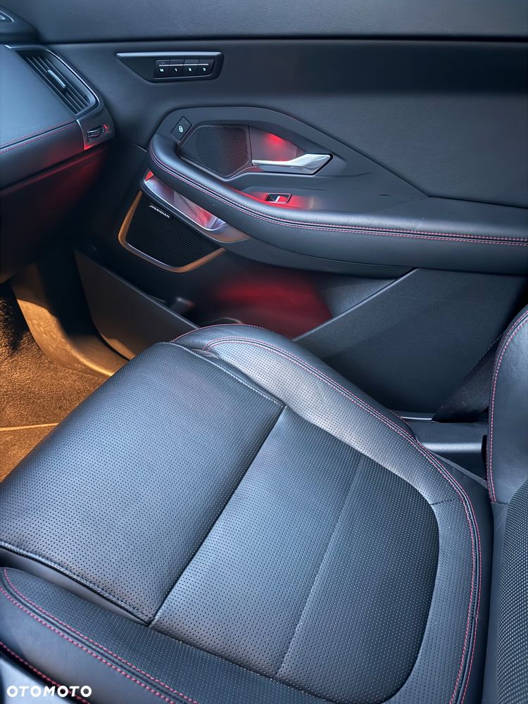 Jaguar E-Pace P250 AWD First Edition - 31