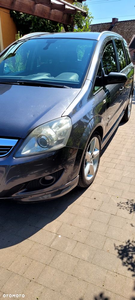 Opel Zafira 1.8 - 3
