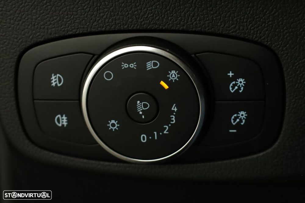 Ford Focus 1.0 EcoBoost MHEV ST-Line X - 16