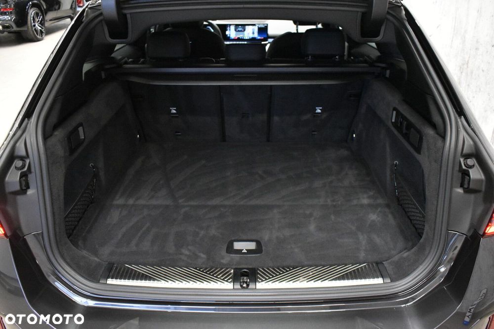 BMW Seria 5 - 26