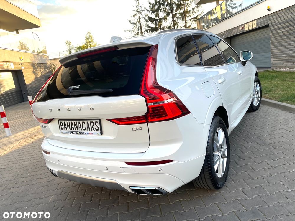 Volvo XC 60 D4 Momentum Pro - 21