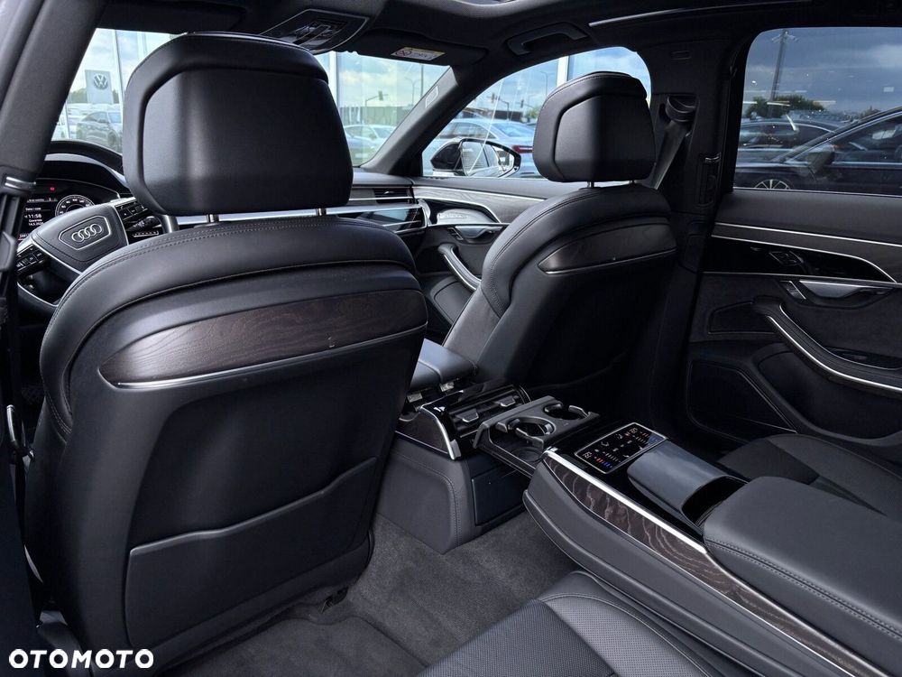 Audi A8 - 25