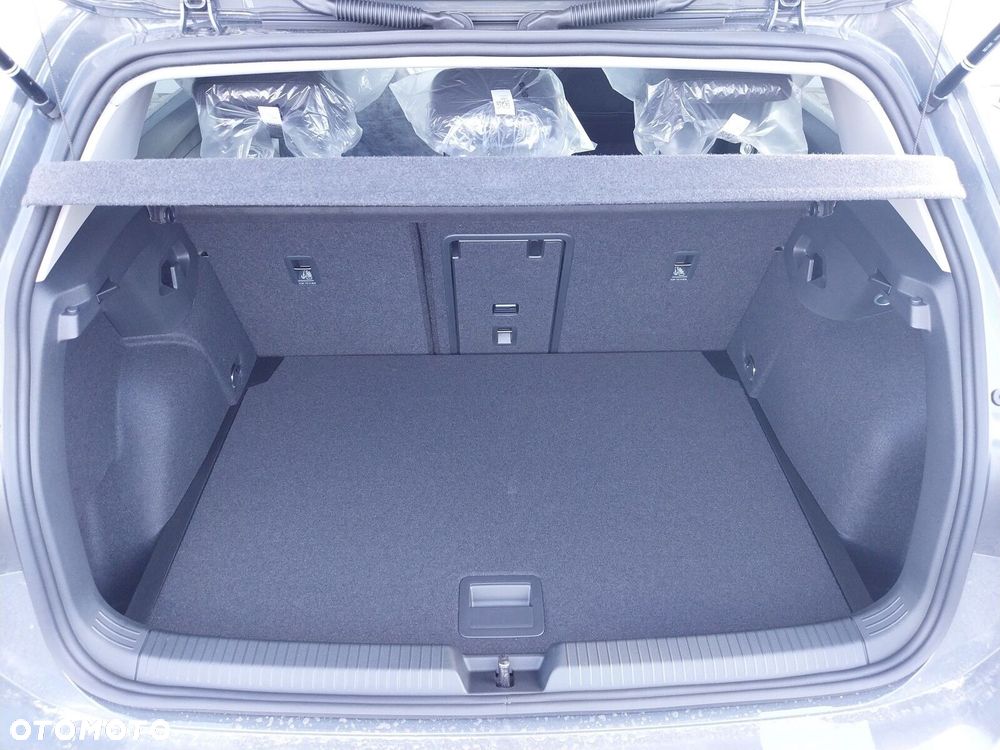 Volkswagen Golf 1.5 eTSI mHEV Life Plus DSG - 6