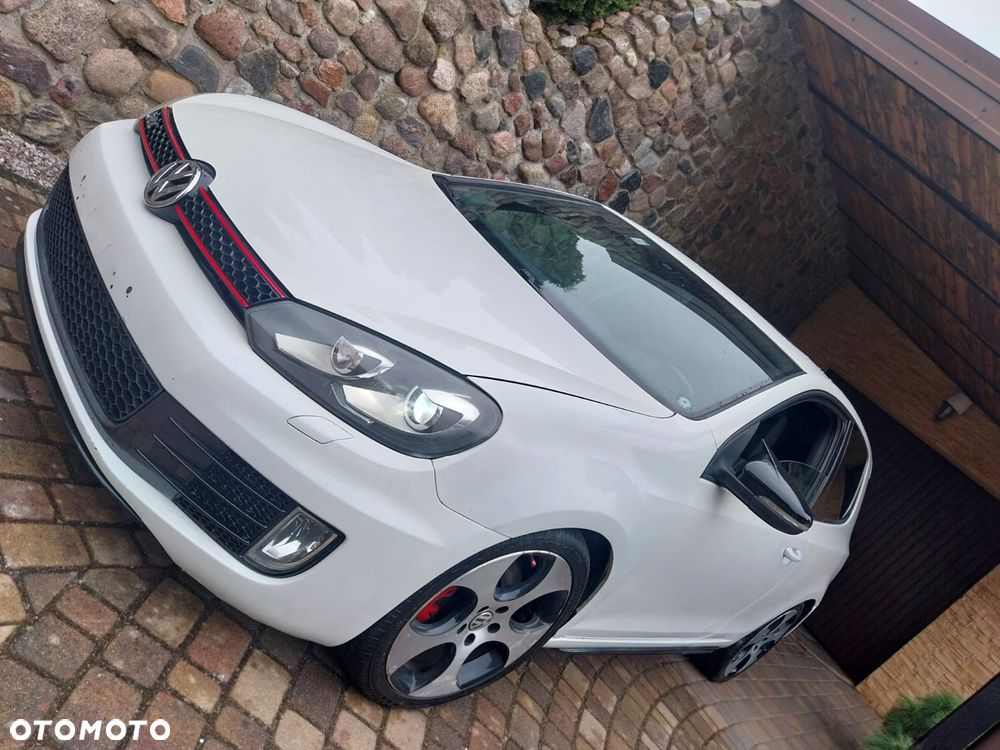 Volkswagen Golf - 2