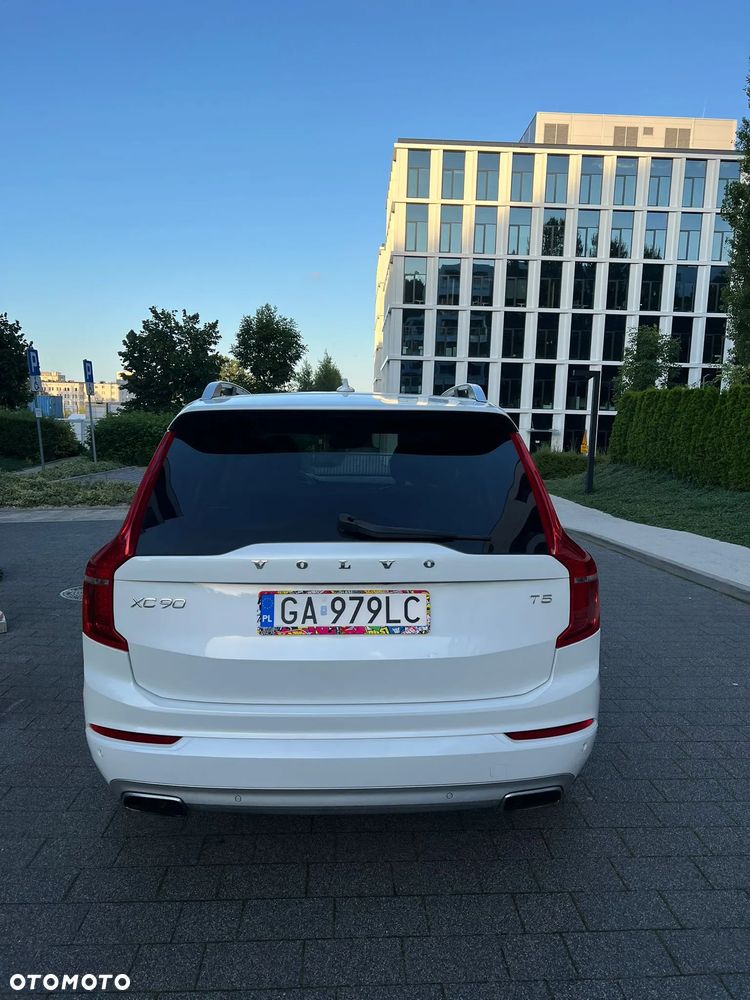 Volvo XC 90 - 5