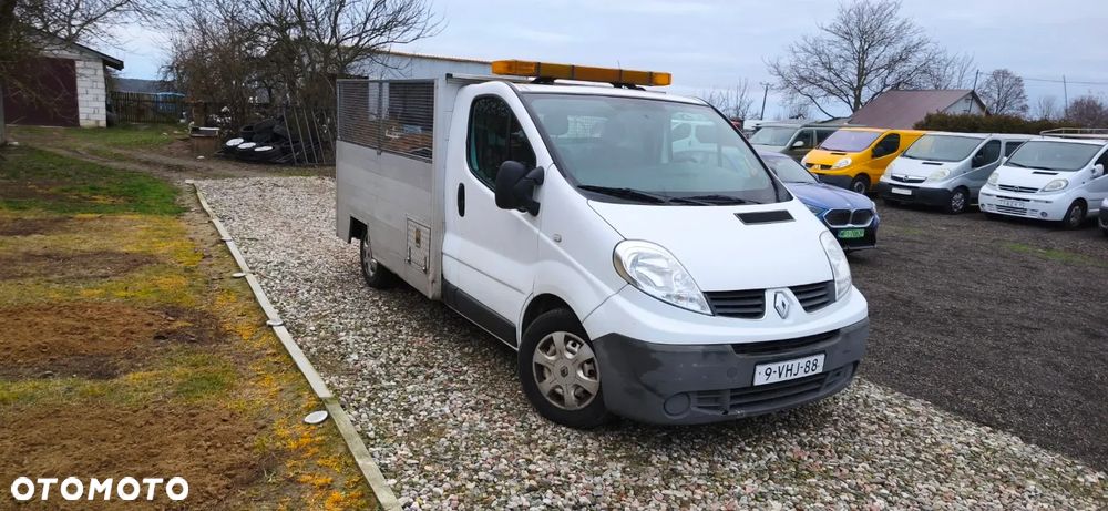 Renault Trafic - 17