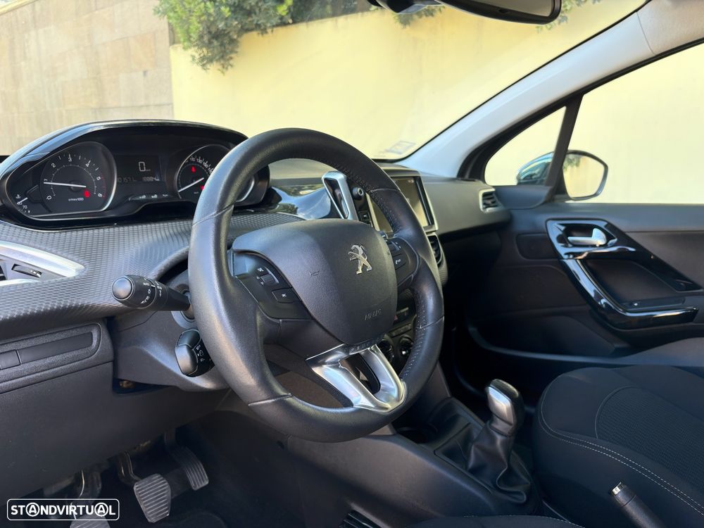 Peugeot 208 1.6 BlueHDi Style - 9