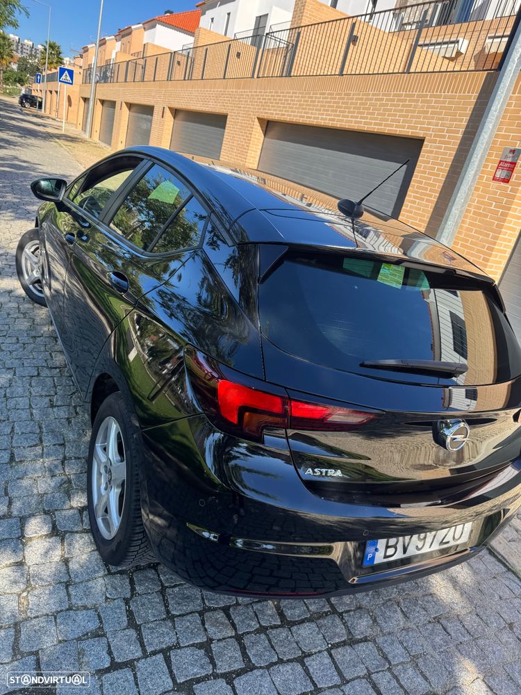 Opel Astra 1.2 Turbo Start/Stop 120 Anos - 11