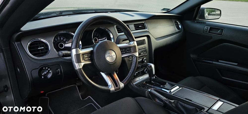 Ford Mustang 3.7 V6 Premium - 6