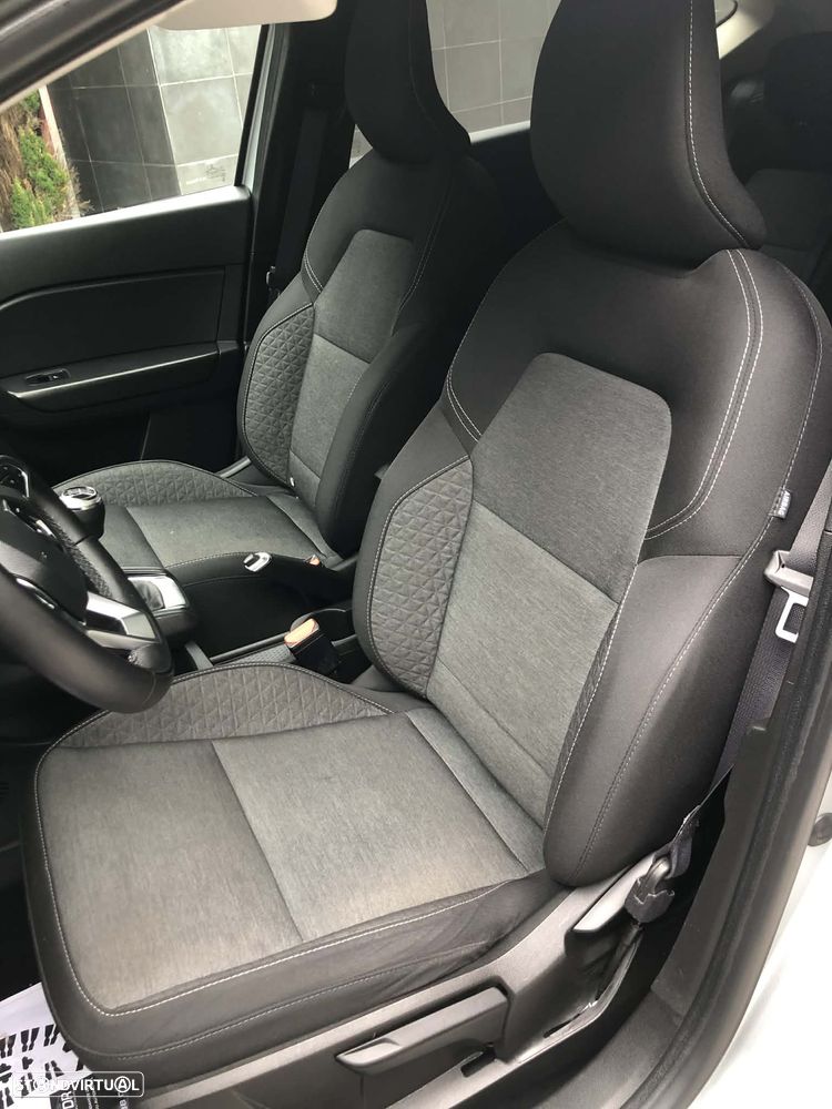 Renault Captur TCe 90 EVOLUTION - 10