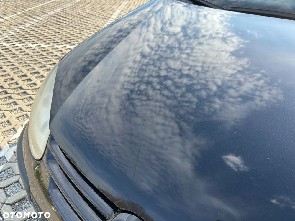 Volkswagen Golf 2.0 TDI DPF Comfortline - 11