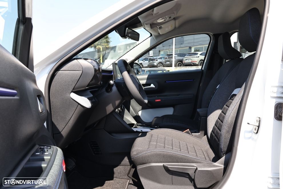 Citroën C3 1.2 Hybrid Plus e-DSC6 - 14