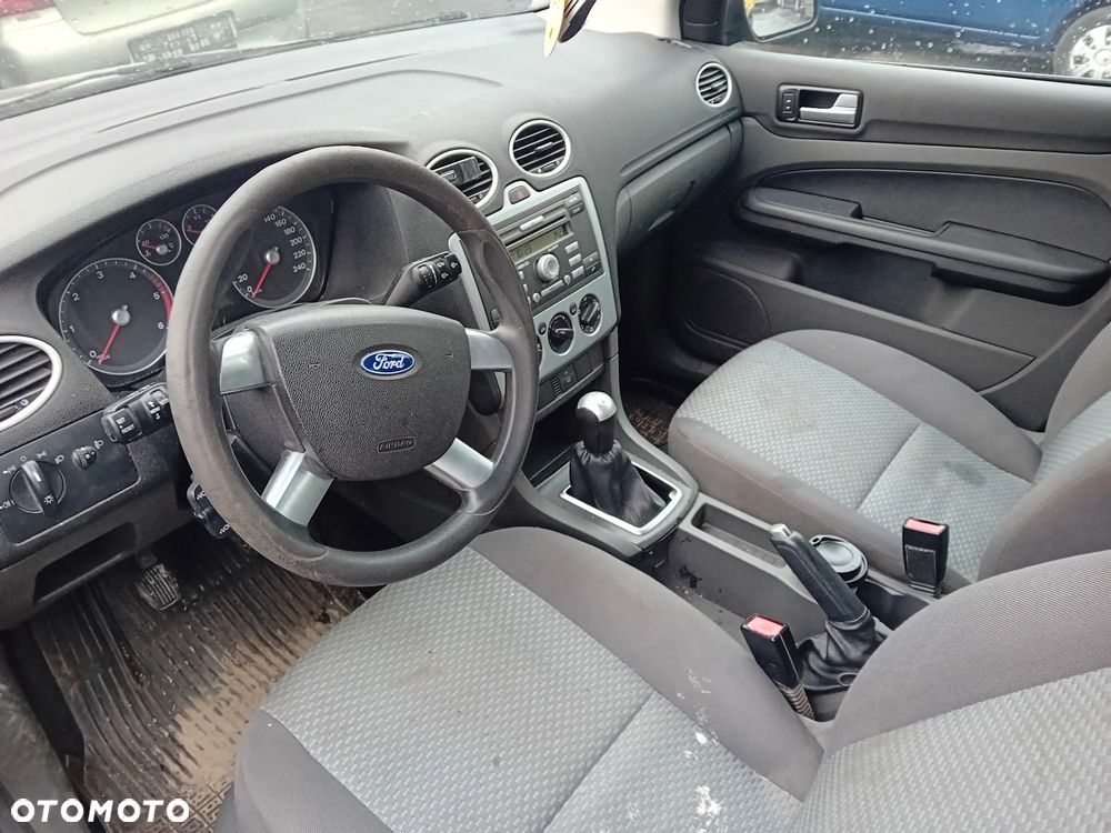 *FORD FOCUS MK2 KOMBI* Samochód na części - 4