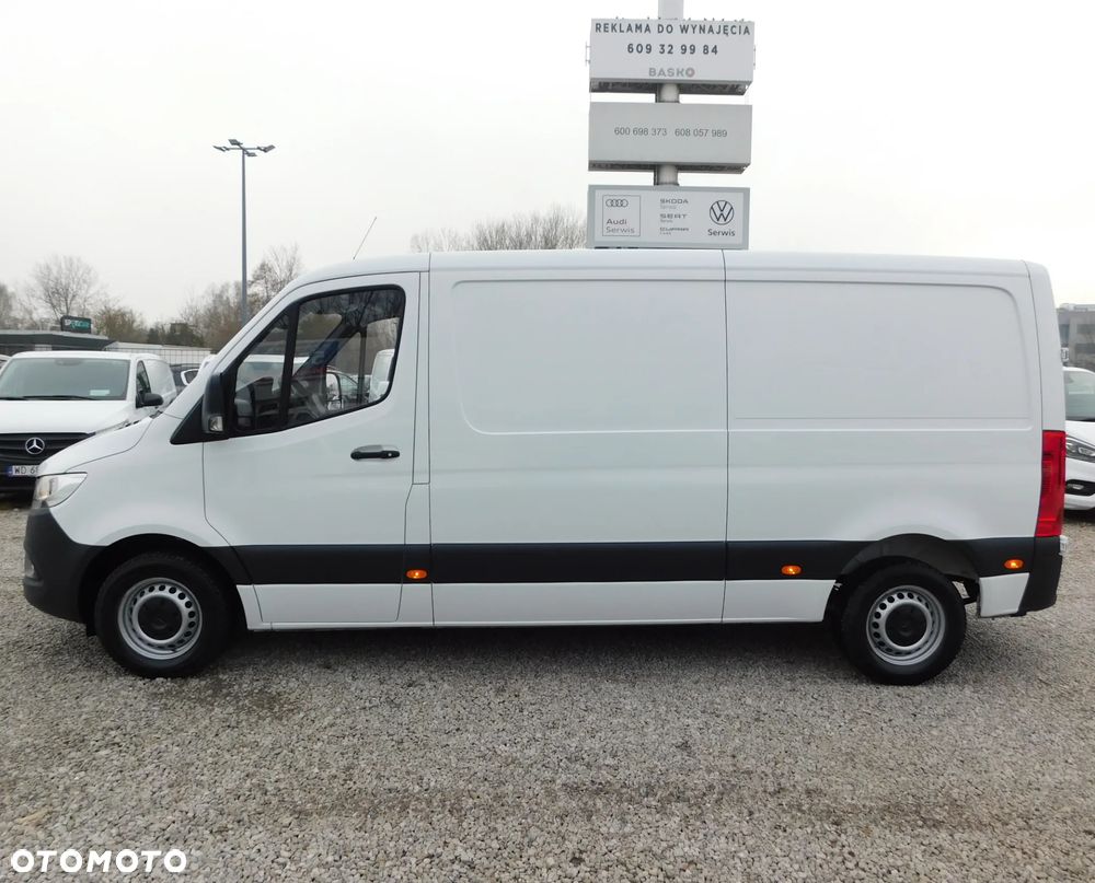 Mercedes-Benz Sprinter - 15