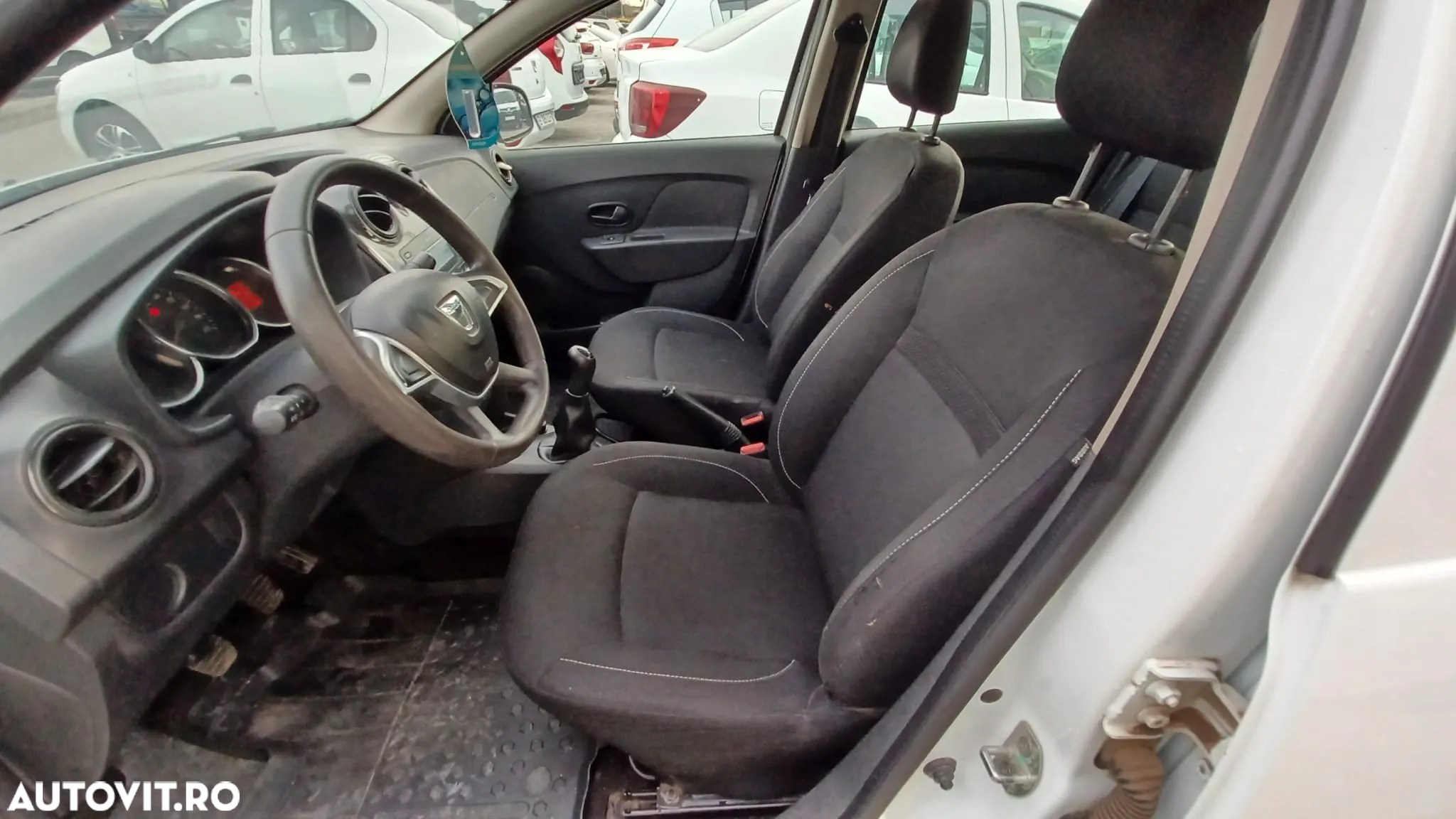 Dacia Logan - 8
