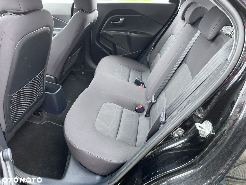 Kia Rio - 21