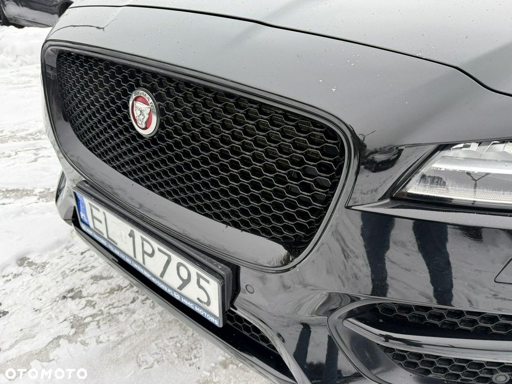Jaguar F-Pace 2.0 i4D AWD R-Sport - 13
