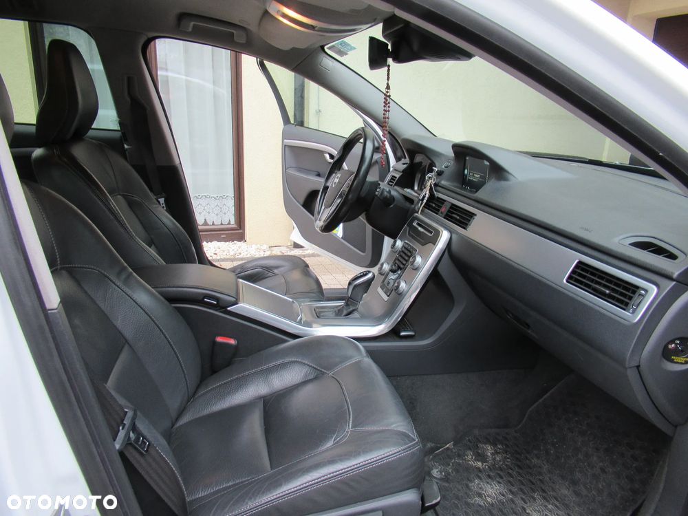 Volvo V70 D3 Geartronic Black Edition - 18