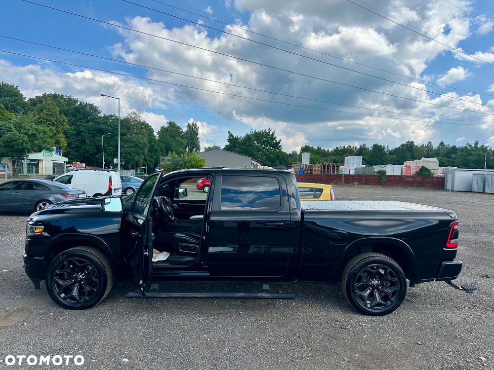 RAM 1500 Crew Cab Shortbed Limited - 11