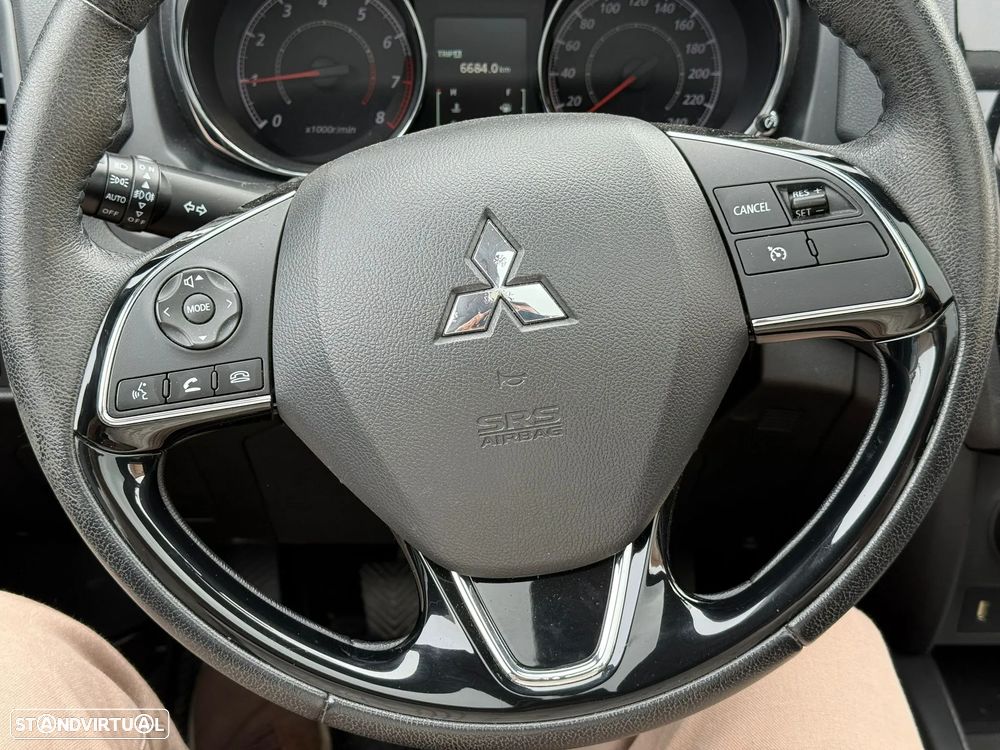 Mitsubishi ASX 1.6 MIVEC Intense Connect Edition - 8