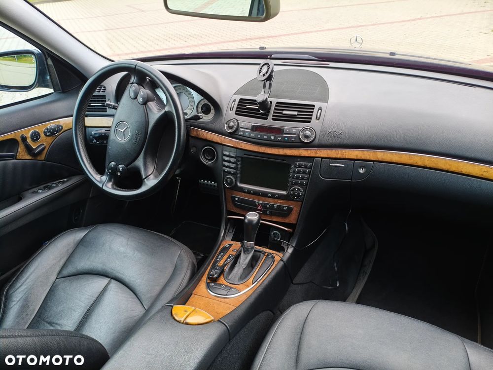 Mercedes-Benz Klasa E 500 4-Matic Avantgarde - 13