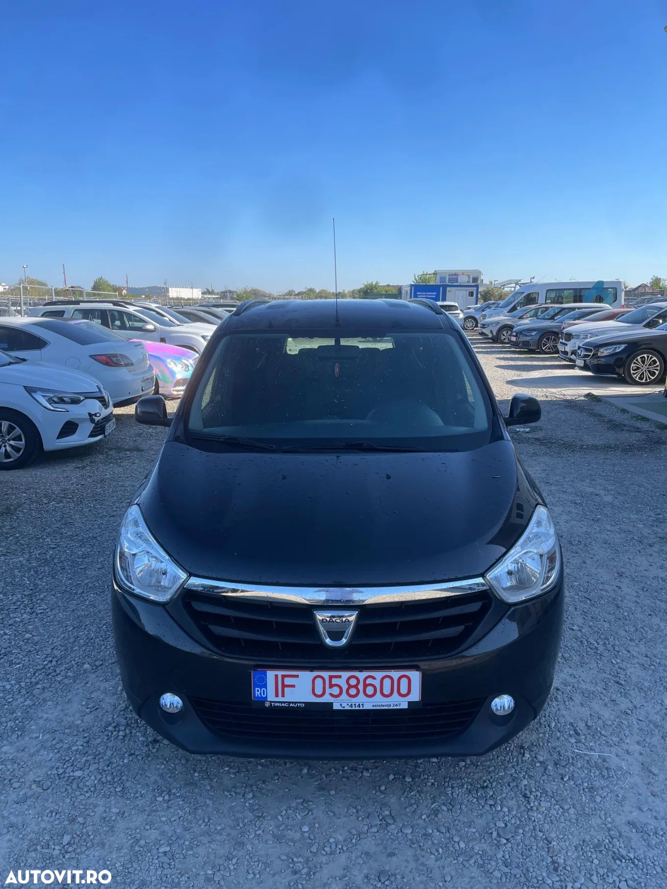 Dacia Lodgy 1.5 dCi 90 CP Ambiance - 1