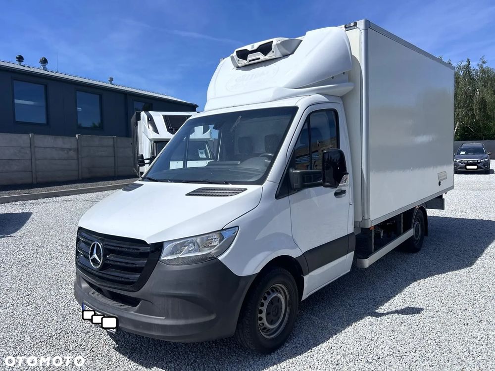 Mercedes-Benz Sprinter - 4