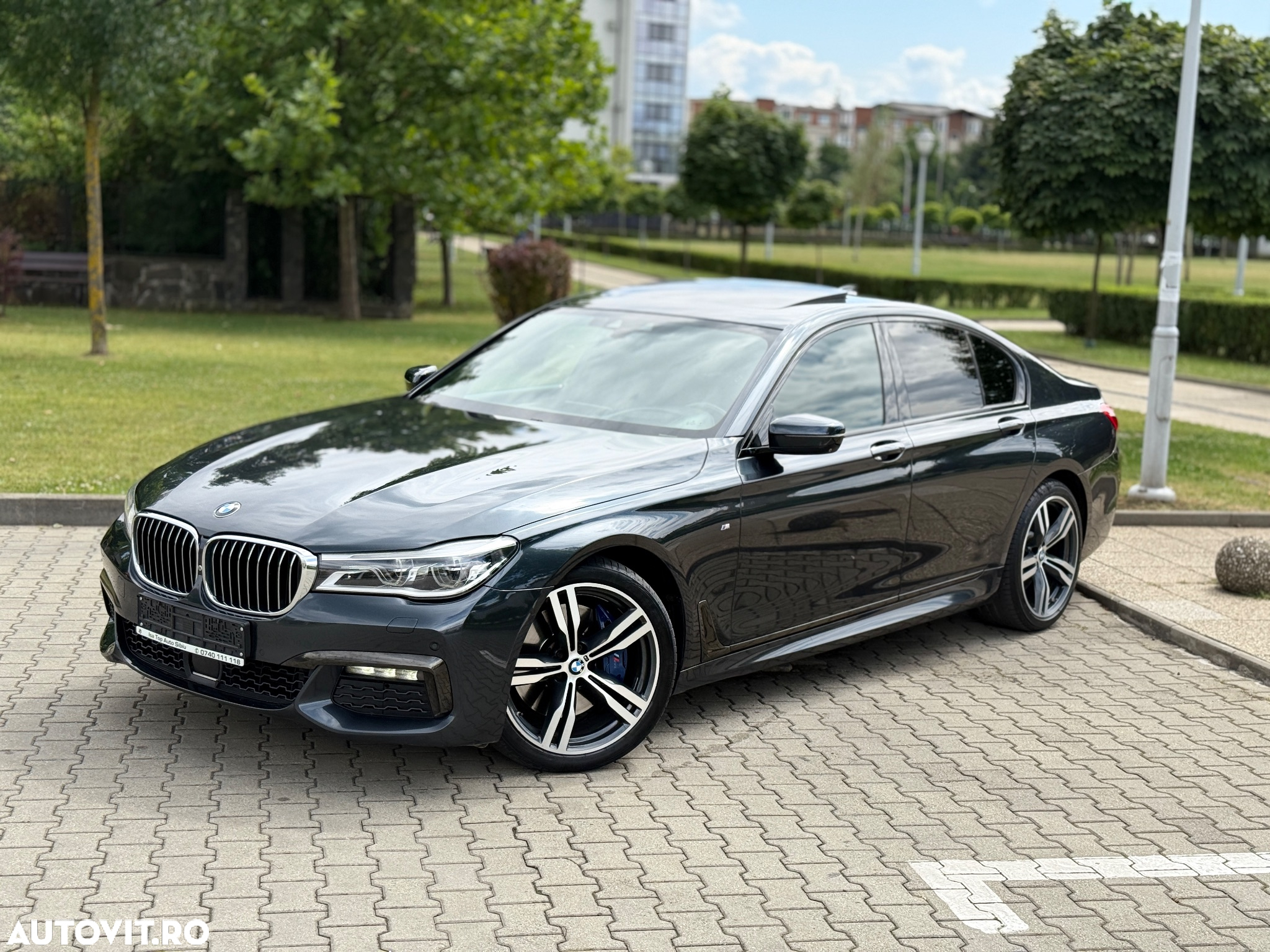 BMW Seria 7 730d xDrive - 33