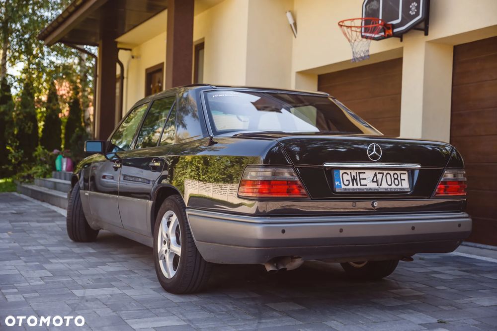 Mercedes-Benz Klasa E - 34