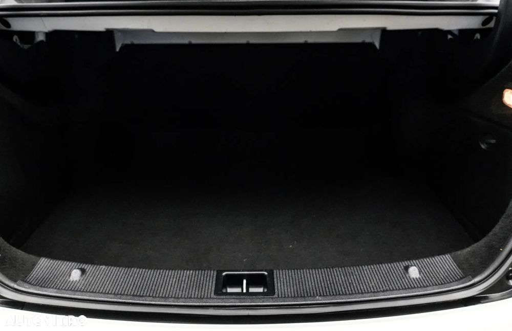 Mercedes-Benz C 200 CDI BlueEFFICIENCY - 21