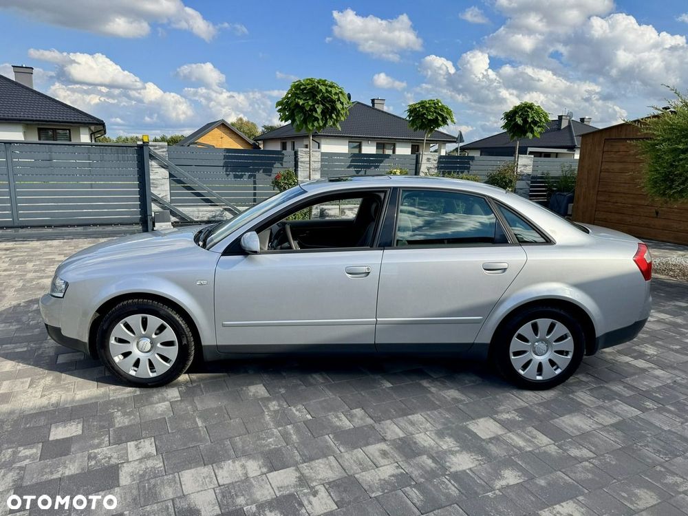 Audi A4 Limousine - 19