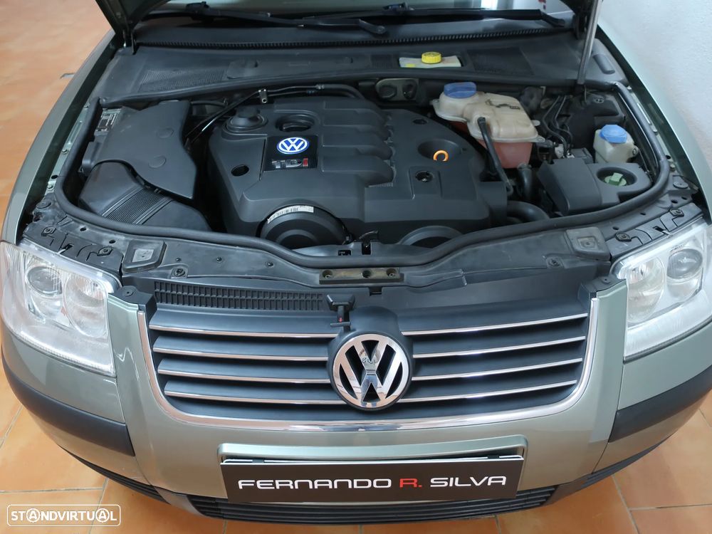 VW Passat 1.9 TDi Confortline - 3