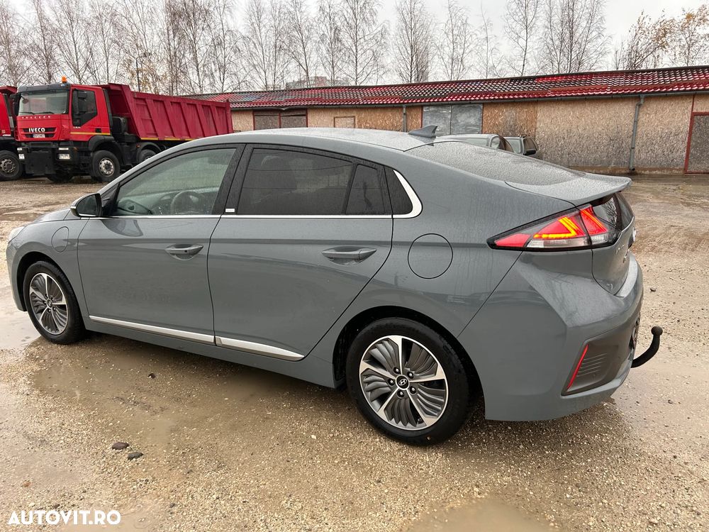 Hyundai IONIQ Plug-In 141CP Exclusive - 2