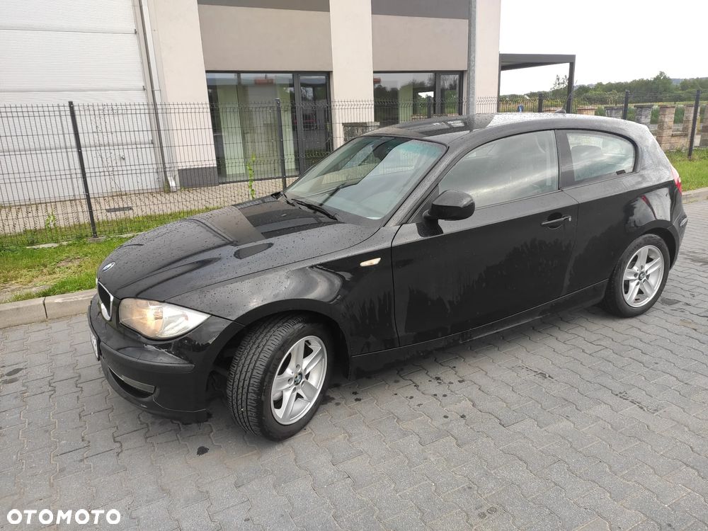 BMW Seria 1 116i - 30