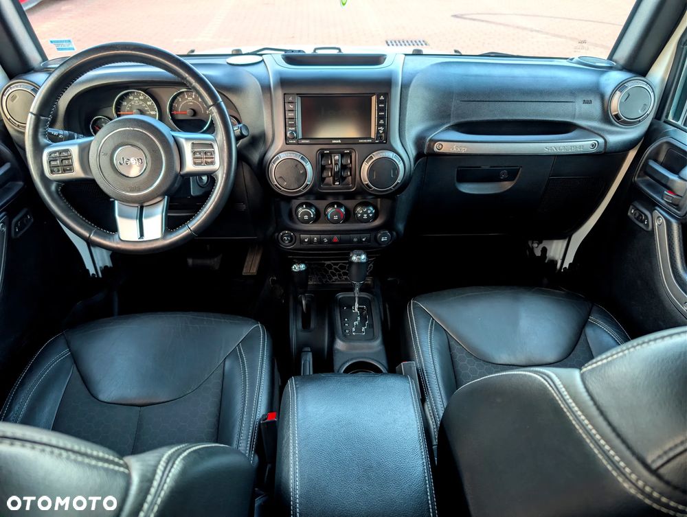 Jeep Wrangler 3.6 Unlim Sahara - 16