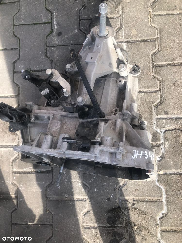skrzynia biegow RENAULT CLIO 4 IV 1.2  JH3343 - 2